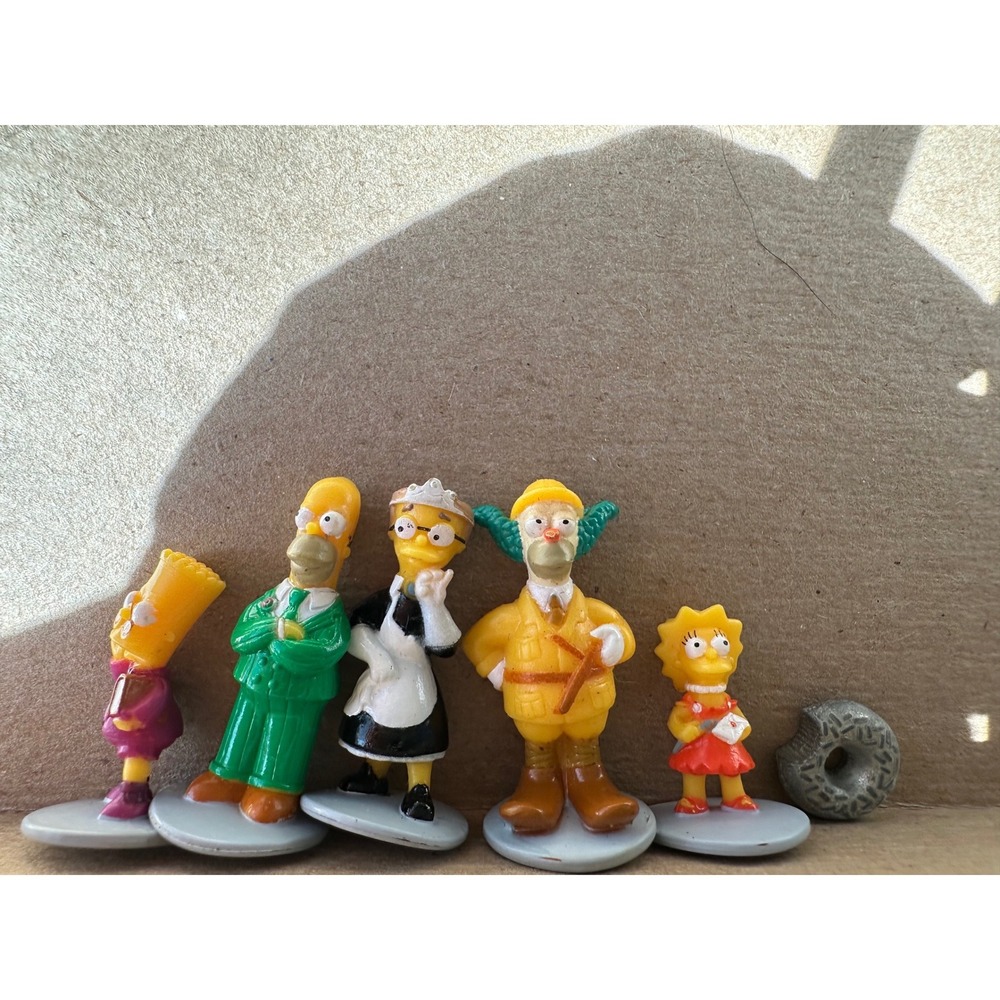 The Simpsons Clue Board Game 2002 Parker Brothers Springfield Edition READ - Picture 3 of 7
